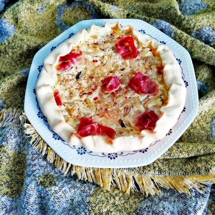 Buongiorno amici di #instagram ? Oggi vi propongo una #quiche allo #zafferano @lanticocroco con zucchine, mandorle, 