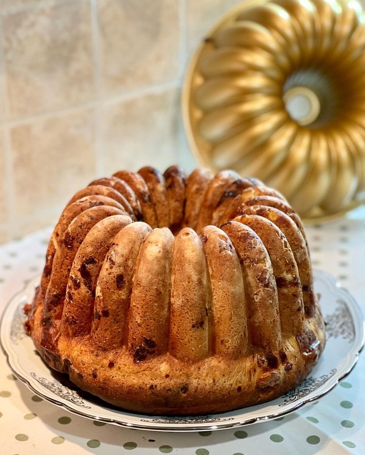 Buon pranzo Amici ??‍?, Oggi in scaletta un buon lievitato da mettere in tavola, si può 
