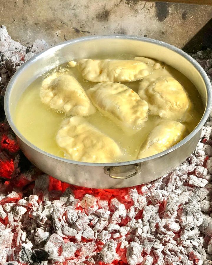 CUCINA MOLECOLARE. #panzerotti @vee_cur92 #panzerottipugliesi #panzerottifritti #panzerottitime #identitacoratina #barifood #olioevo #gastronomia #food #italianfood #traditionalfood #identitacoratina #